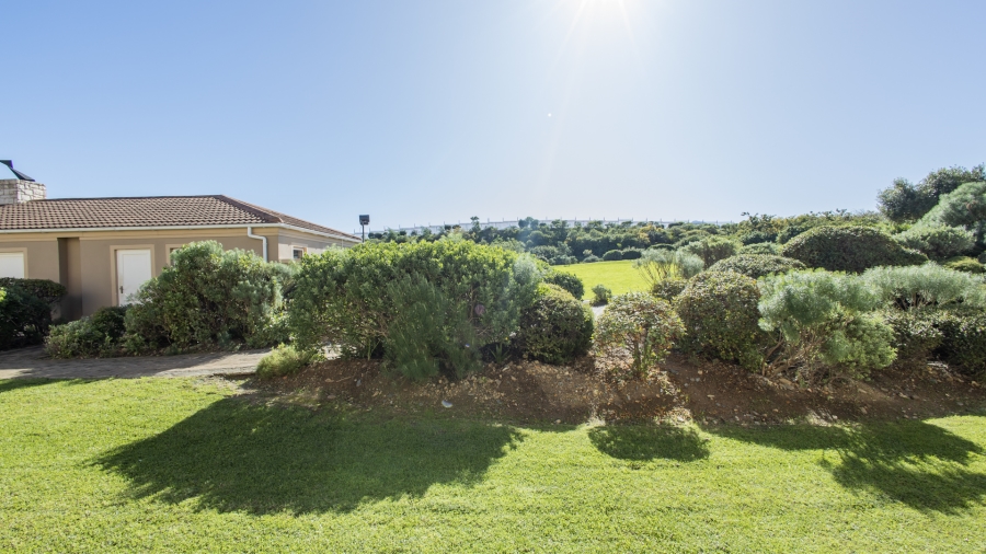 To Let 2 Bedroom Property for Rent in Sir Lowrys Pass Village Western Cape